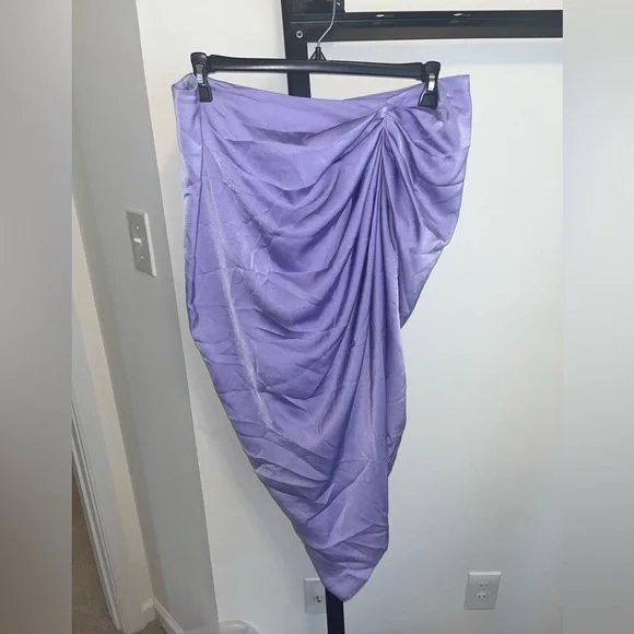Purple Satin like Skirt - Picture 2 of 4